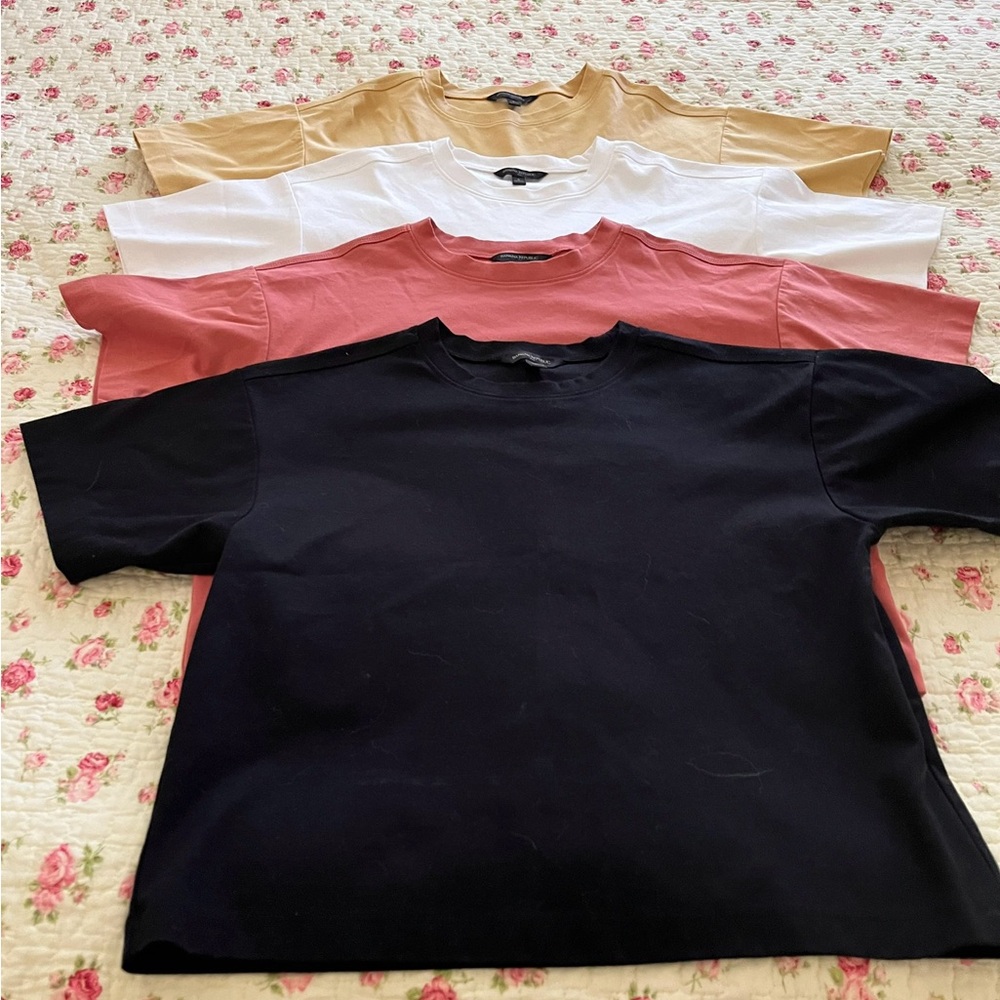 Banana Republic Sateen Oversized Tee / Size S / four colors / price per each